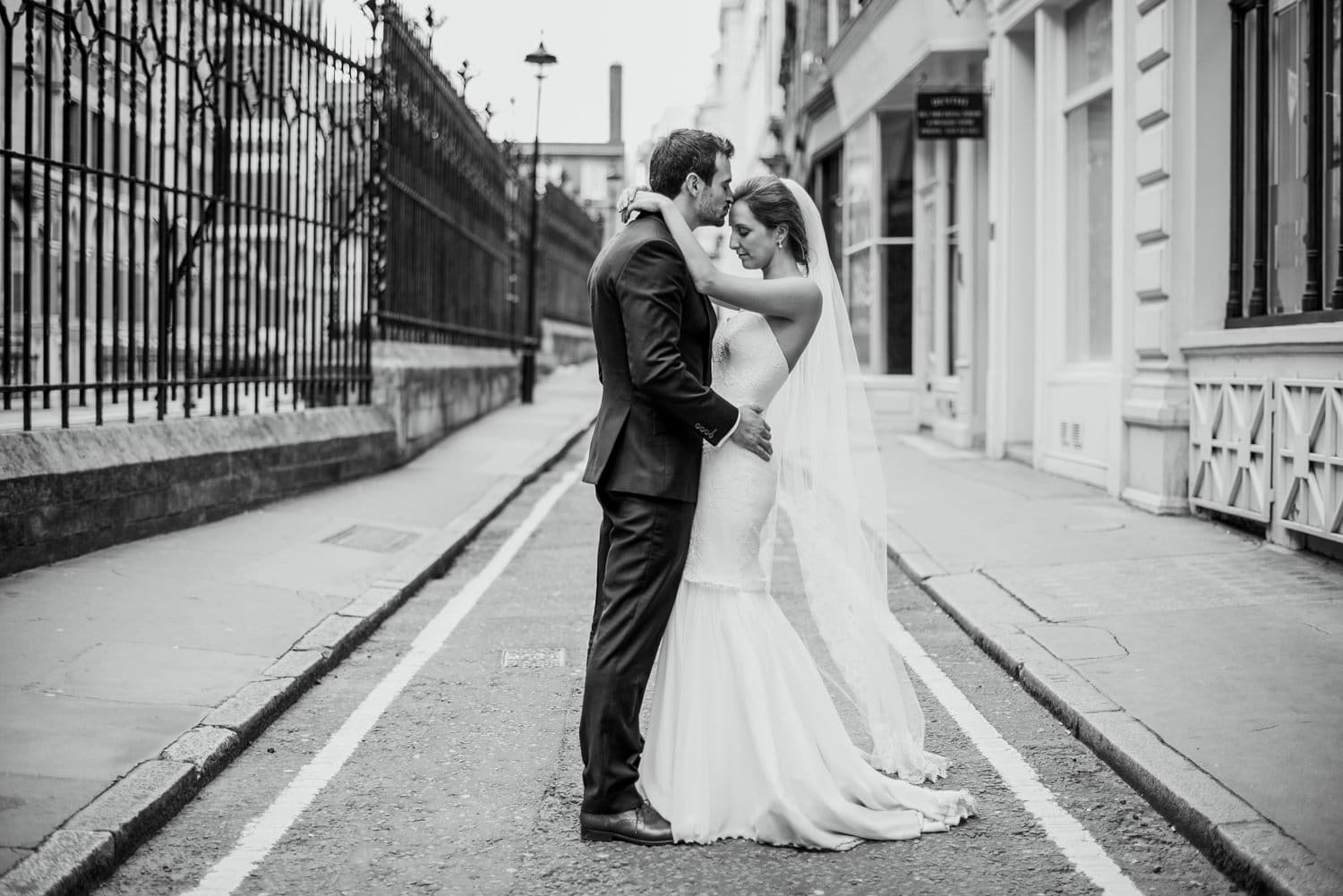 city of London wedding portraits