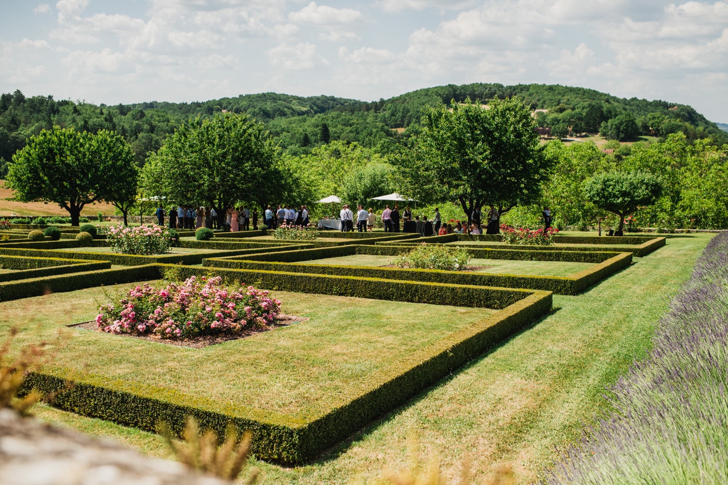 gardens at Chateau de Lacoste wedding venue