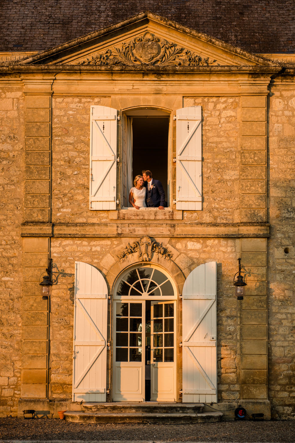 bride and groom golden hour portraits at Chateau de Lacoste wedding