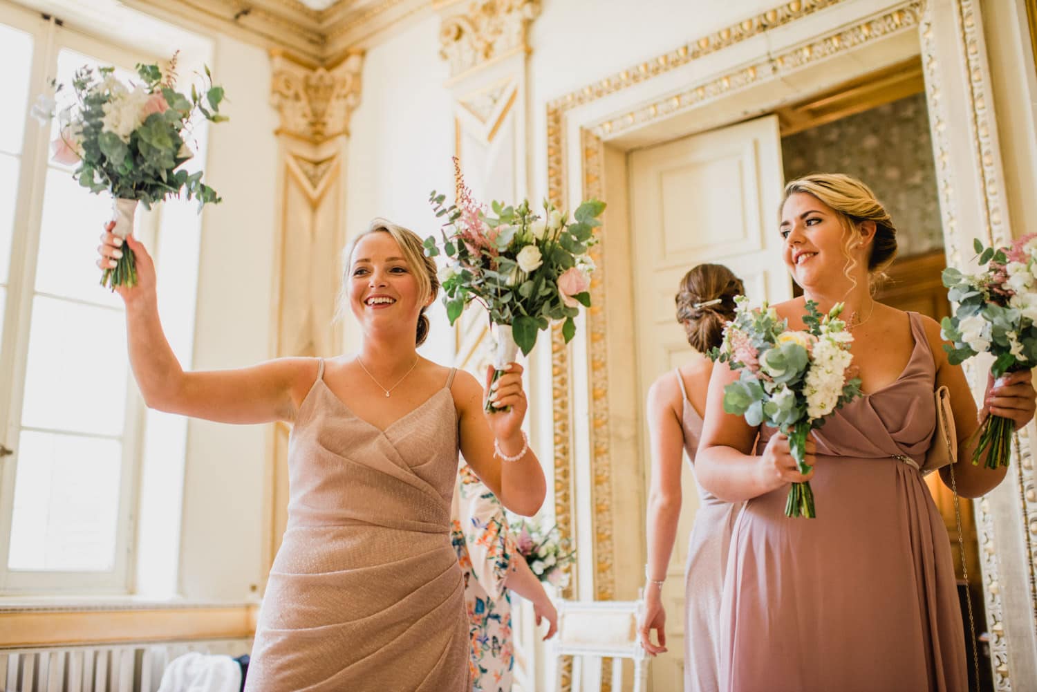 bridesmaids inside chateau la Durantie